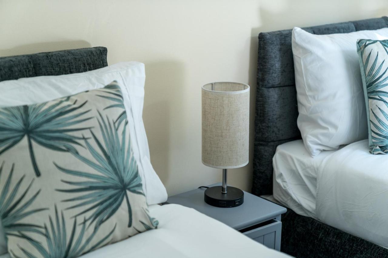 Redhill Surrey 2 Bedroom Pet Friendly Apartment By Sublime Stays Экстерьер фото
